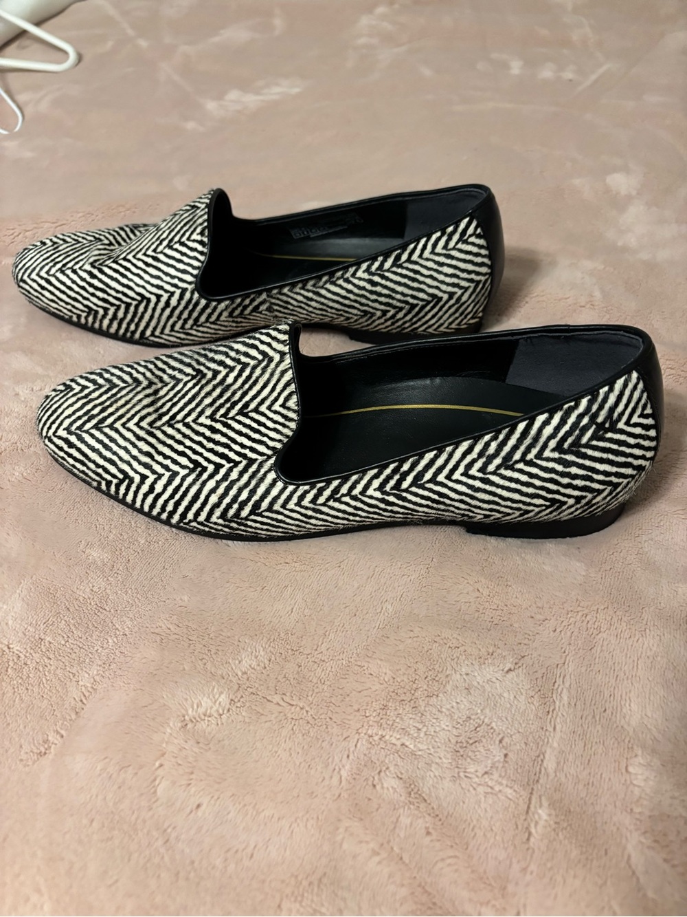 Vionic Willa Loafers Women’s 10 Zebra Haircalf Black White Comfort Flats - Picture 5 of 7